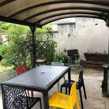 Ibis Rouge Villa Villars-les-Dombes Exterior photo